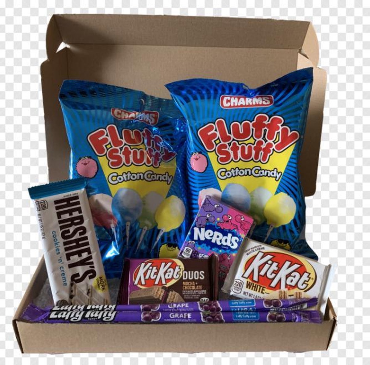 Une box de bonbons remplie de friandises et chocolats américains