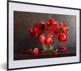 Fotolijst incl. Poster - Verwelkte en vervaagde rode tulpen - 40x30 cm - Posterlijst