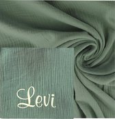 Kraamcadeau hydrofiele doek XXL gepersonaliseerd met naam kleur stonegreen