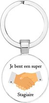 Akyol - Je bent een super stagiaire sleutelhanger cadeau - Afscheidscadeau stagiaire - Afscheid stagiaire - Cadeau stagiaire - Leuk kado voor iemand die stage loopt - 2,5 x 2,5 CM