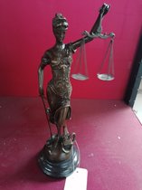 Beeld van Vrouwe Justitia