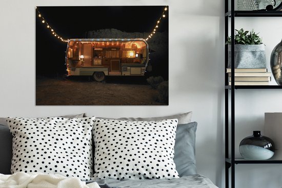 Une caravane avec éclairage 80x60 cm - Tirage photo sur toile (Décoration murale salon / chambre)