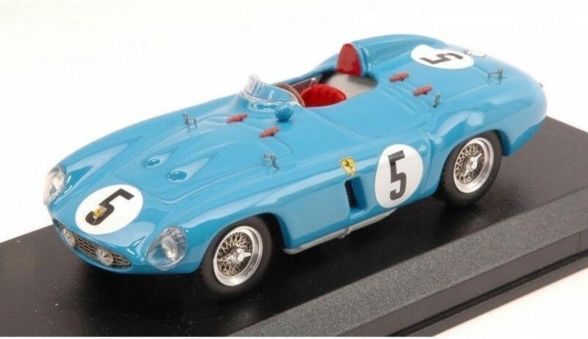 De 1:43 Diecast Modelcar van de Ferrari 750 Monza Spider #5 van de 1000km Parigi in 1956.De rijders waren Picard en Trintignant.De fabrikant van het schaalmodel is Art-Model.