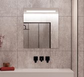 Badkamerspiegel met LED verlichting, verwarming, sensor en dimfunctie 60x70 cm