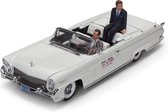 Lincoln Continental MKIII Convertible 1958 "John F.Kennedy" in Oregon 1960 (with 2 figures) 1/18 Sun Star