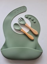 Trendy complete eetset bestekset gemaakt van veilige siliconen bamboe lepel vork BPA PVC vrij duurzaam veilig voor baby dreumes peuter leuk als kraamcadeau babyshower verjaardag