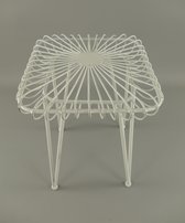 Metalen Krukje - Rustiek wit stoeltje - Voor binnen & buiten - 44 cm hoog