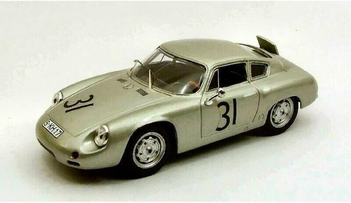 De 1:43 Diecast Modelcar van de Porsche 1600GS Abarth Coupe #31 van de Nürburgring van 1960. De coureurs waren Greger en Linge. De fabrikant van het schaalmodel is Best Models. Dit model is alleen online verkrijgbaar