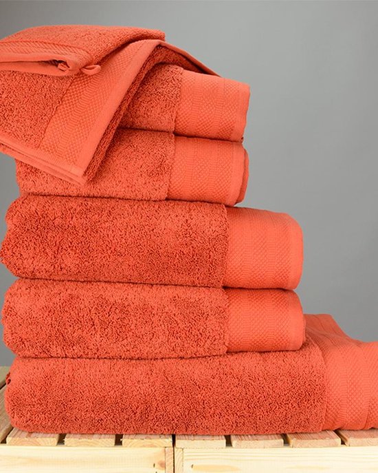 ARTG® Towelzz - DeLuxe - Badhanddoek - 70 x 140 cm - Steenrood - Brick Red - Set 2 stuks