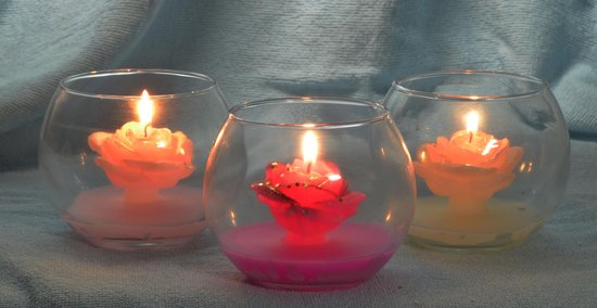 Set met 3 prachtige bloemen figuurkaarsen in glas - Gemaakt door Candles by Milanne