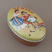 Blikje ovaal met vintage afbeelding. n8