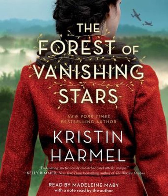 Couverture du livre 'The Forest of Vanishing Stars' de Kristin Harmel. Dos d'une femme en manteau rouge, avec deux avions dans le ciel.