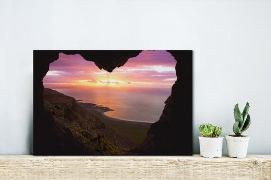 Ouverture en forme de coeur d'une grotte avec vue sur un magnifique coucher de soleil sur Lanzarote 30x20 cm - petit - Tirage photo sur toile (Décoration murale salon / chambre)