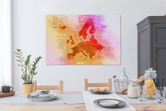 Carte de l'Europe en différentes couleurs chaudes sur papier journal 120x80 cm - Tirage photo sur toile (Décoration murale salon / chambre)