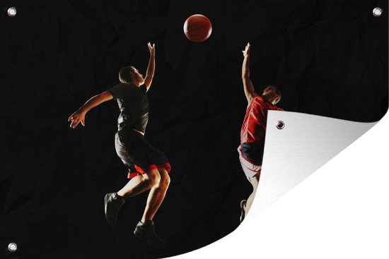Tuindecoratie Twee basketbalspelers die naar de bal springen - 60x40 cm - Tuinposter - Tuindoek - Buitenposter
