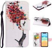 Voor iPhone 11 Gekleurd tekeningpatroon Horizontaal Flip TPU + PU lederen hoesje met houder & kaartsleuven & portemonnee & lanyard (kat en vlinders)