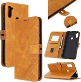 Voor Samsung Galaxy A11 Stiksels Stijl 2-Kleur Koe Textuur Horizontale Flip PU Lederen Case met Houder & Kaartsleuf & Lanyard (Geel)