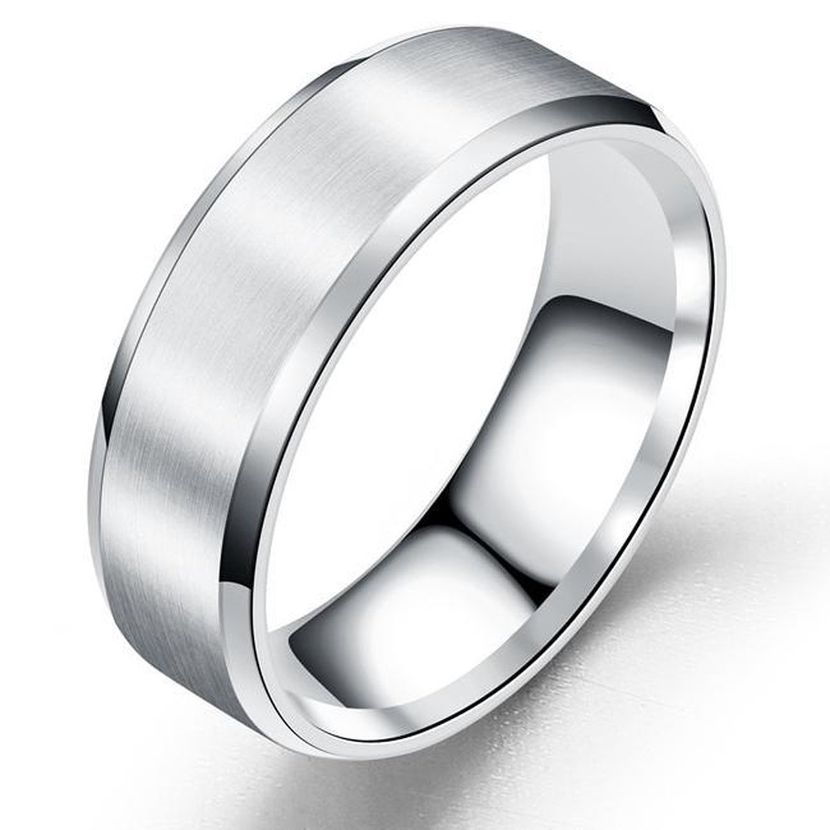Heren Ring Zilver kleurig met Strak Gepolijste Rand - Staal - Ringen Mannen Dames - Cadeau voor Man - Mannen Cadeautjes - TrendFox