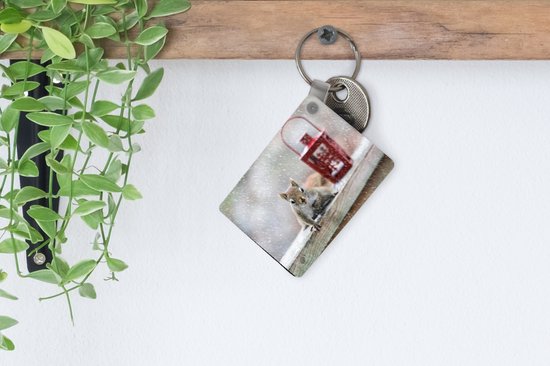 Porte-clés Écureuils en hiver - Un écureuil à la recherche de noix en hiver porte-clés en plastique - porte-clés rectangulaire avec photo