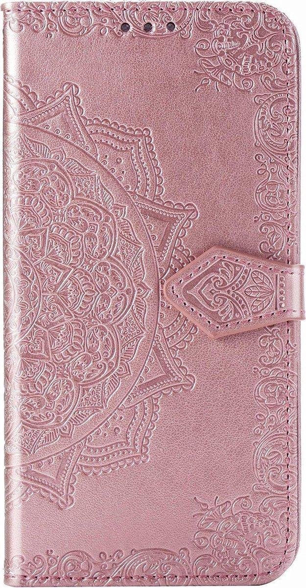 Geschikt voor Apple iPhone 12 Bookcase - Roze - Bloemen - Portemonnee Hoesje