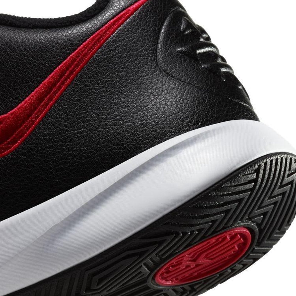 kyrie flytrap 3 siyah