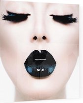 Vrouw met zwarte lippen - Foto op Plexiglas - 60 x 60 cm