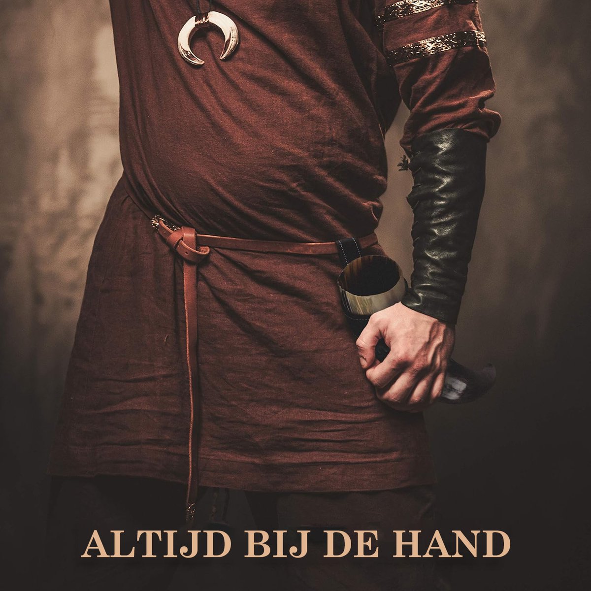 Divit Viking Drinkhoorn met ijzeren standaard, bronzen versiering en jute geschenkzak, 400-500 ml capaciteit (Leather Belt Holster, Polished