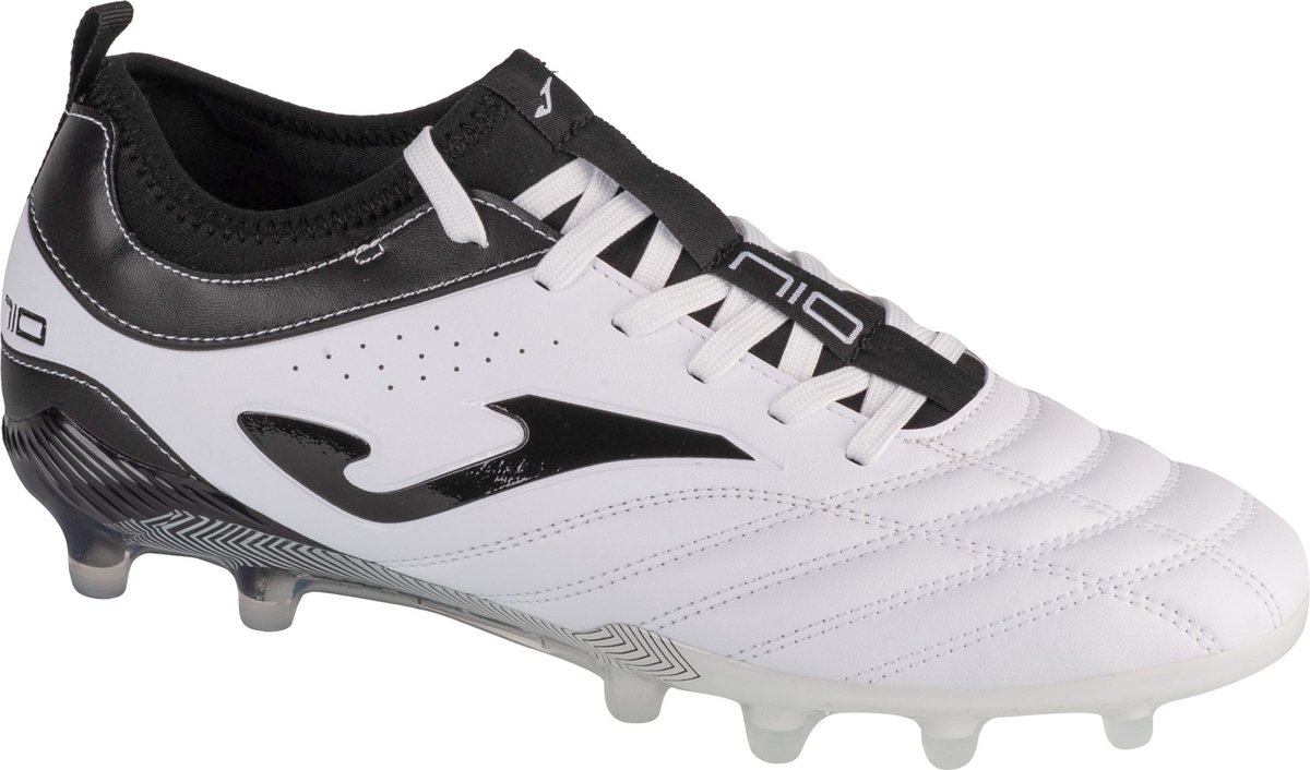 Witte Joma Numero-10 2402 FG voetbalschoenen voor mannen, maat 42, van synthetisch leder met zwarte accenten.
