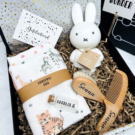 Foto: Baby geboorte set gepersonaliseerde baby borstel en kam van hout met naam baby geschenkset nijntje shampoo hydrofiele doeken haarlok flesje kraamcadeau zwangerschap cadeau babyshower badset safari