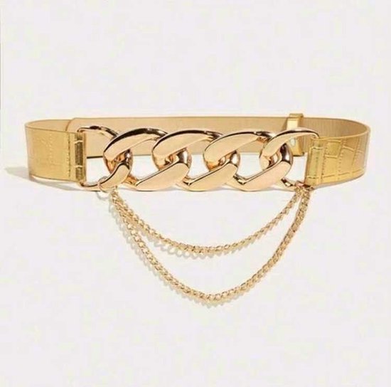 Gouden riem met krokodillenprint, grote schakels en dunne kettingen.