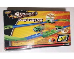 CORGI WHEELZ STREAKERZ JUMPIN JACK FAST TRACK SET & EXTREME EDGE CAR 2 PACK