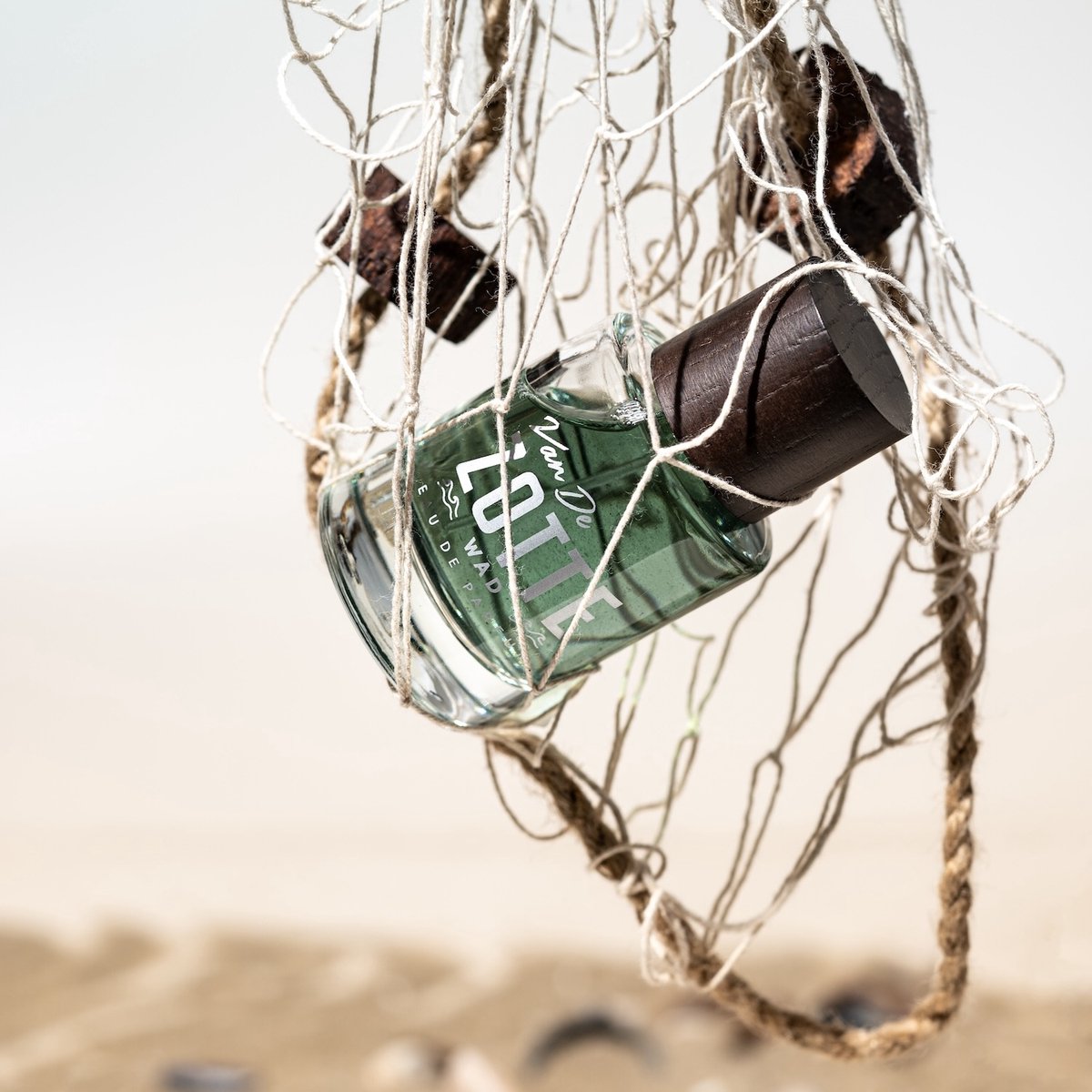 Van De Zotte | WAD - 50ML Eau de Parfum - 100 Nederlands - Incl. houten geschenkkistje