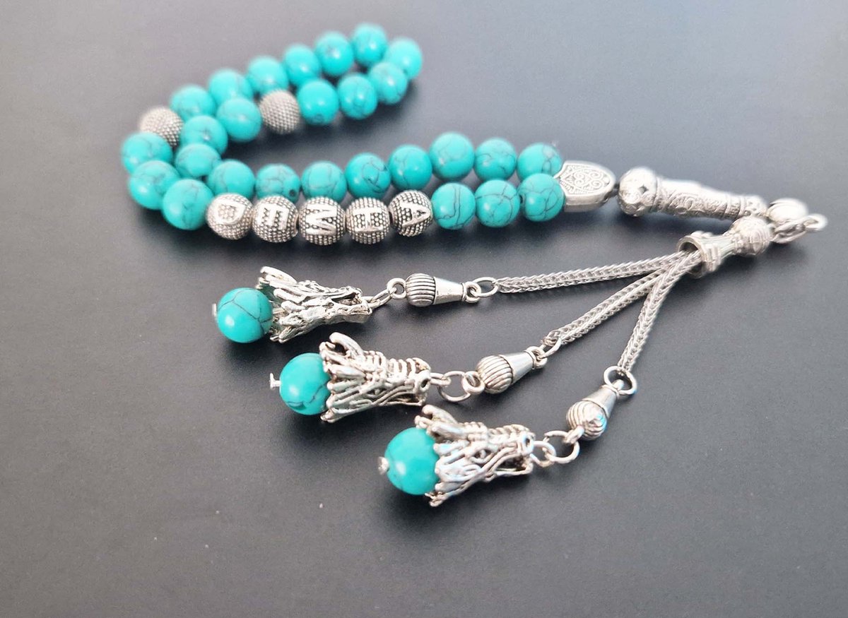 Handgemaakte naam tasbih 33 Kralen Natuursteen “Howliet groen ” - met metaal tassel “Draak hoofd"- Met je naam of de naam van uw geliefde- 8 mm diameter van de korrel