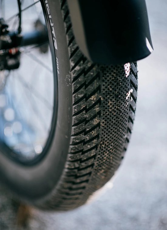 Set de 2 Pneumatiques FatBike URBAN CITY STREETFIGHTER 20" avec Chambres à air 20 x 4,0 pouces ERTRO 100-406 20x4. 0 Pneus Fat bike 20 pouces - Ouxi - Knaap - Phatfour - Super73 - Zwart