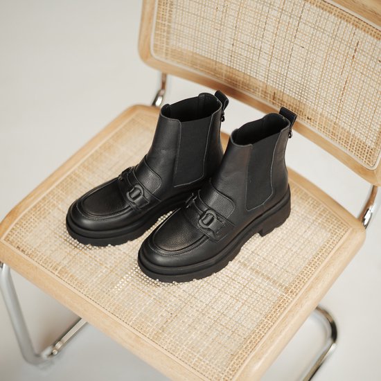 Red rag boots best sale