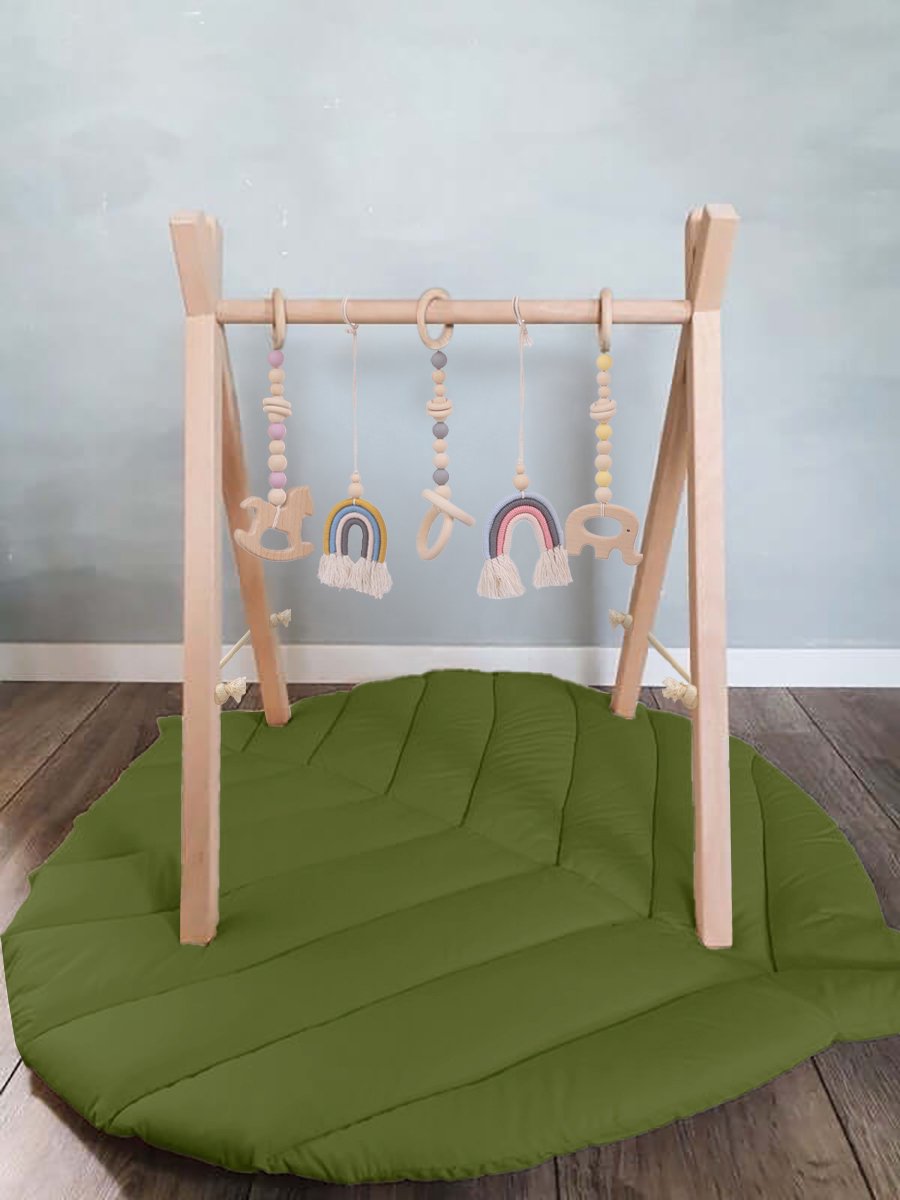 babygym hout incl. 5 speeltjes + dubbelzijdige speelmat – houten Speelboog Baby – Stevige constructie & inklapbaar — afbeelding 12