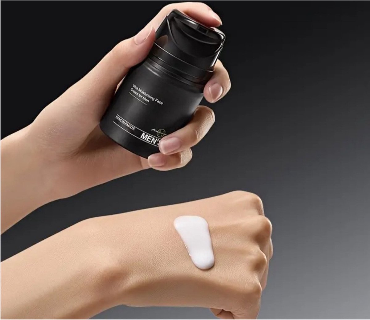 Goedkoopste Zeer effectieve 100 originele anti aging creme voor heren. Met hylaronzuur, collageen, retinol en vitamine E verstevigend 50gr