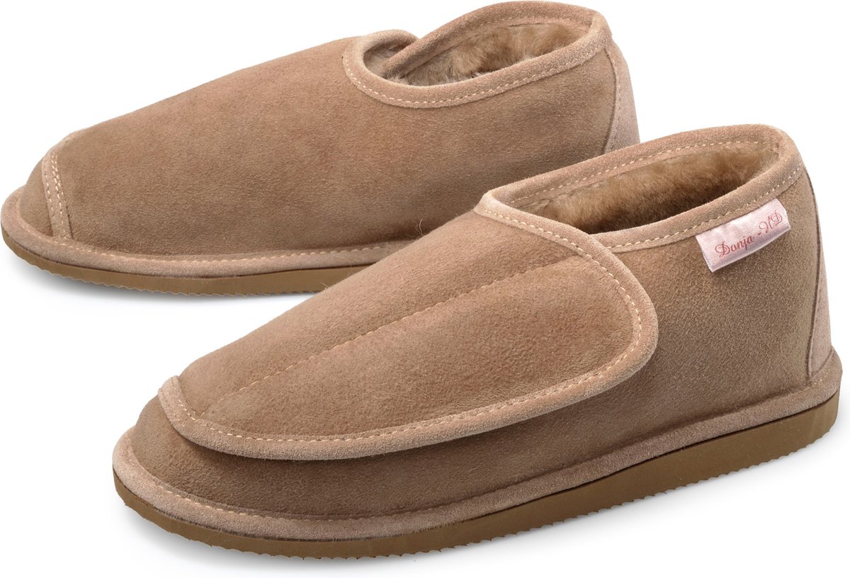Pantoffels-sloffen-Lund Merino-Lamsvacht-schapenvacht klittenband sluiting-profielzool-maat 45/46-hand gemaakt