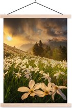 Posterhanger incl. Poster 120x160 cm - Schoolplaat - Bloemenveld - Heuvels - Zonsondergang - Berg - Natuur - Wit - Heuvels - Textielposter - Blanke latten