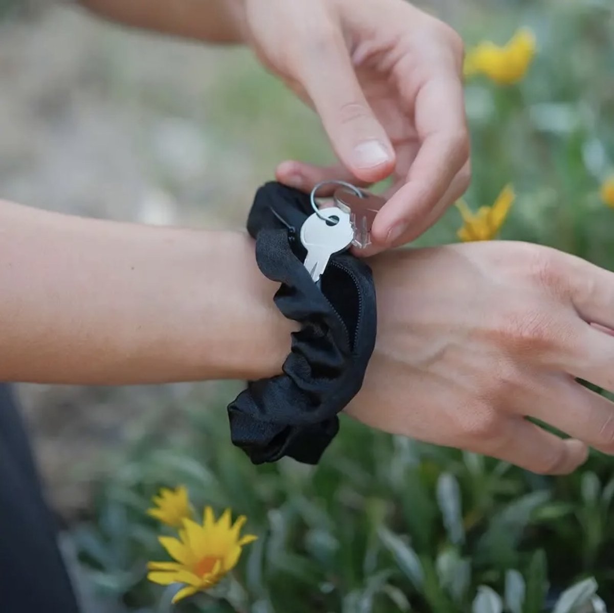 JANYN Scrunchie Zwart Met Rits Scrunchie Met Verborgen Ritszakje Scrunchie Met Zakje Verstop Scrunchie