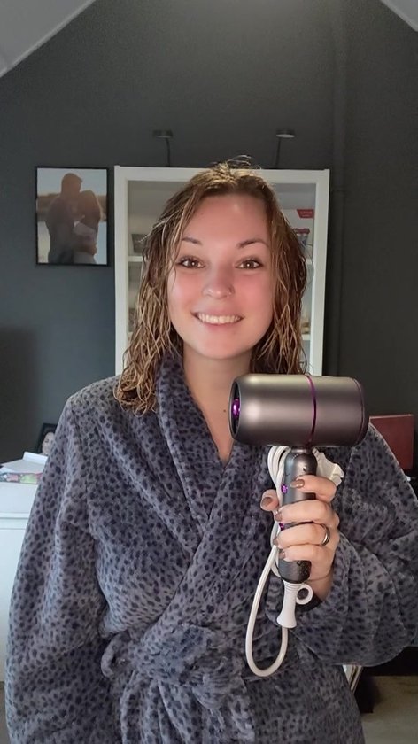 BAESS Föhn met diffuser - Reisföhn Inklapbaar - Ionische Haardroger - 2000W - Coolshot - Krullen - Haarföhn - Hair Dryer - Grijs