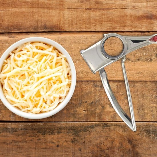 Fackelmann 27652 Kaasschaaf - Handmatige Kaasrasp, Verchroomd, 24x10x8 Cm