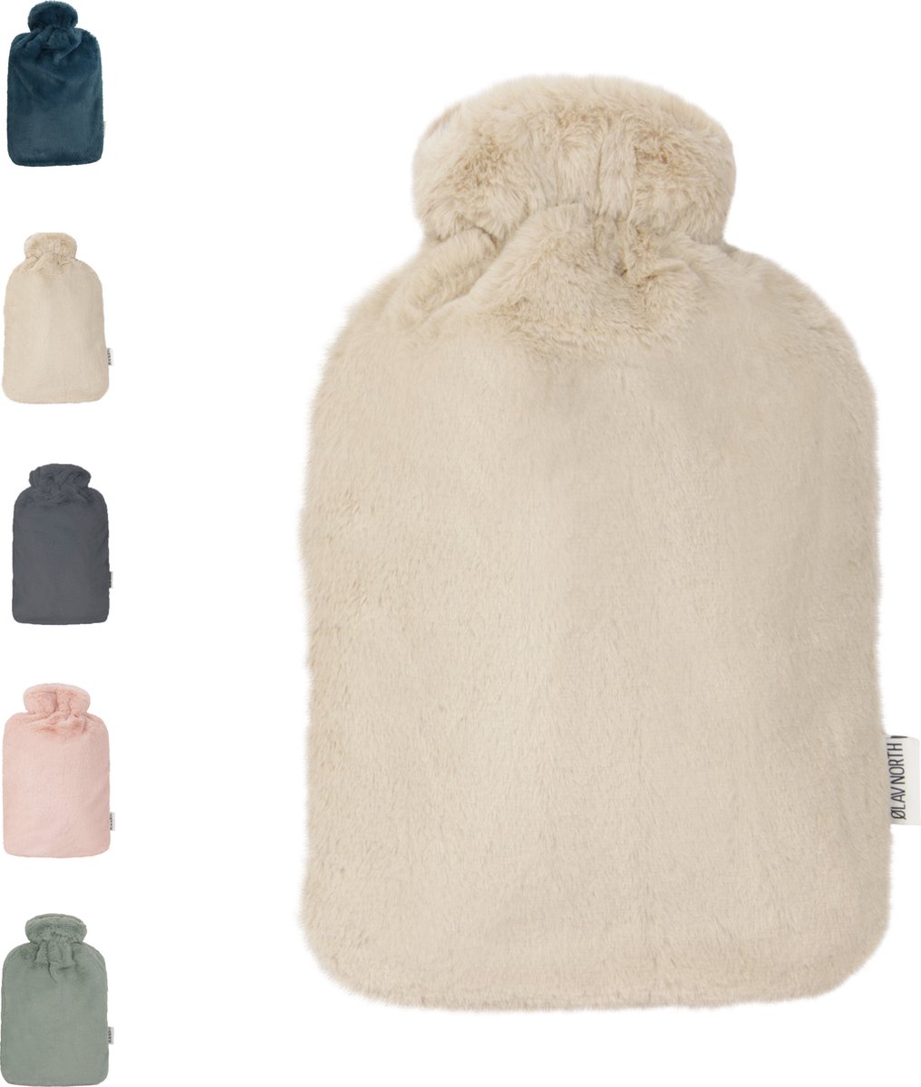 Goedkoopste Ølav North – Kruik met Nordic Fur hoes - Tot 6 uur warmte - Heerlijk zacht - Warmwaterkruik - 1.8 liter – Sand Beige - Cadeau voor haar, vrouw, vriendin