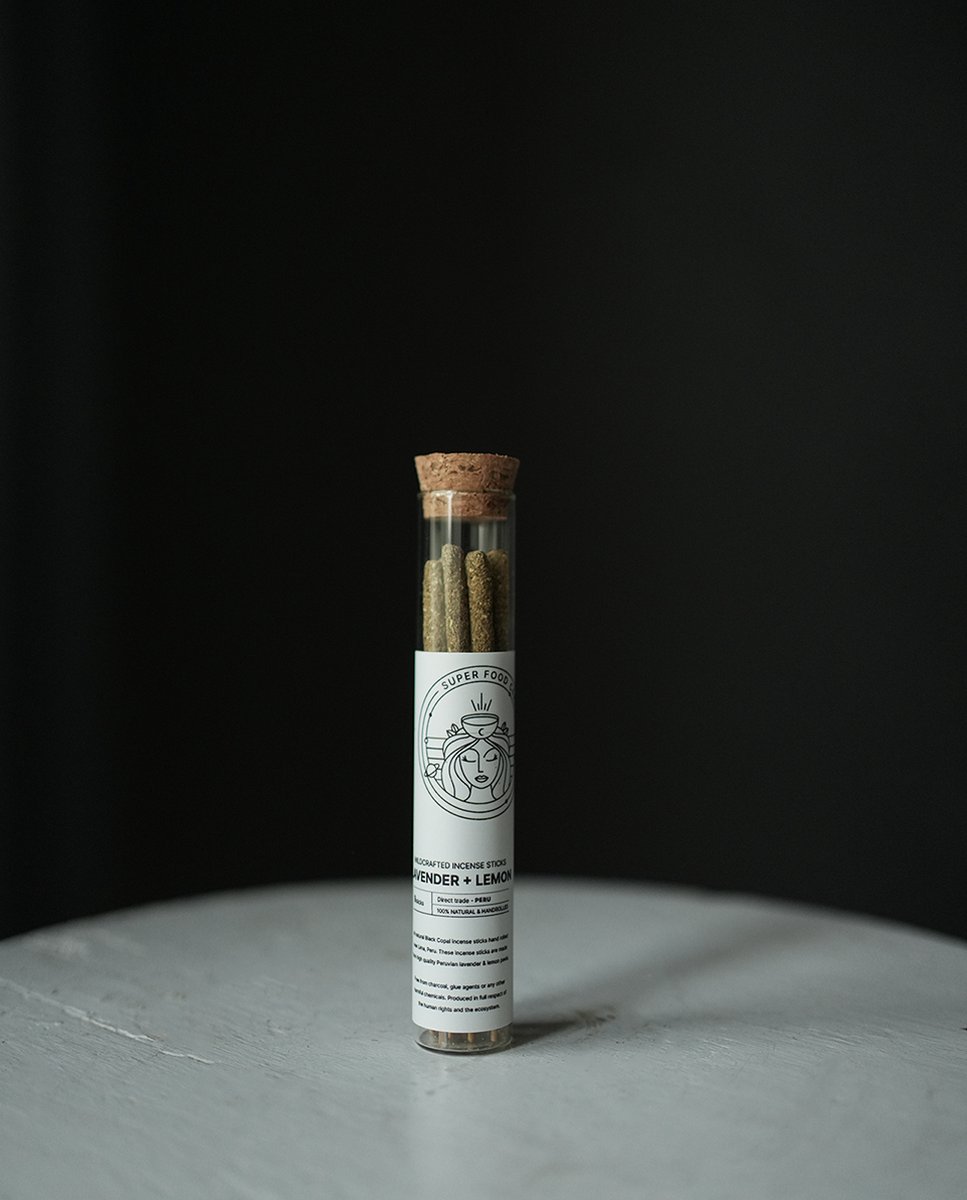 Super Food Ceremony - Wierook stokjes – 100% Authentiek LAVENDER & LEMON - Rechtstreeks uit PERU - 9 incense sticks - Holistic support - Stokjes - Yoga en Meditatie - energetische reiniging