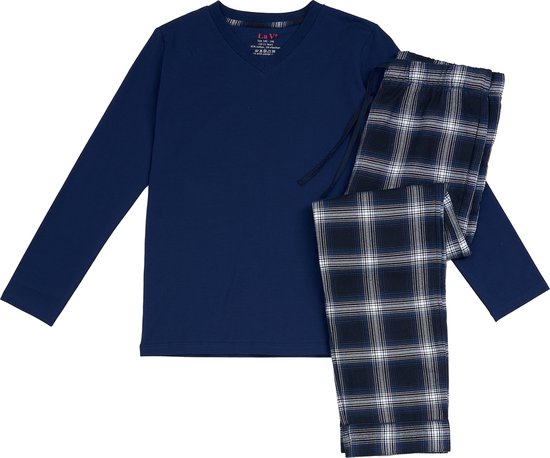Ensemble de pyjama bleu marine à manches longues avec un pantalon en flanelle à carreaux dans des tons foncés.