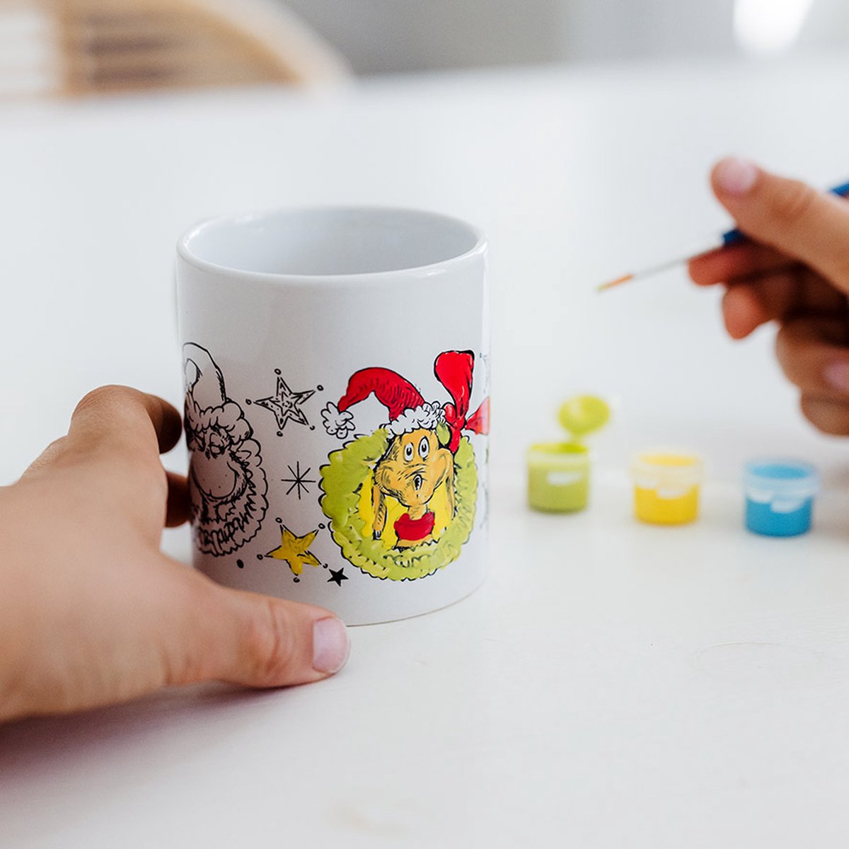 The Grinch Keramieken mok beschilderen - Met 5 kleuren verf en penseel - Speelgoed Kinderen - Knutselen - Voor meisjes en jongens - Vanaf 5 jaar - Totum — afbeelding 5