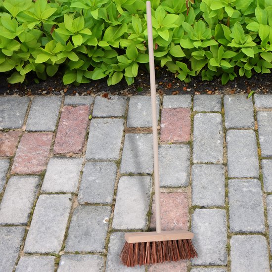 Straatbezem/buitenbezem - Theo - hout/piassava - 141 cm steel - 30 cm bezemkop - werkplaats bezem van Kinzo — afbeelding 4