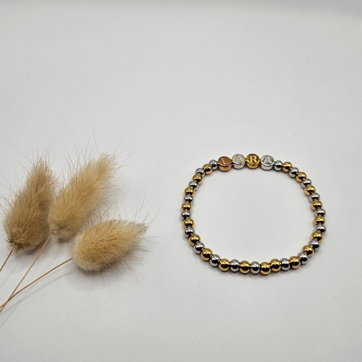 Katdootje - Gepersonaliseerde armband - Goudkleurig - Zilverkleurig - Roestvrijstaal - Kies je eigen naam - Elastisch - Op maat gemaakt