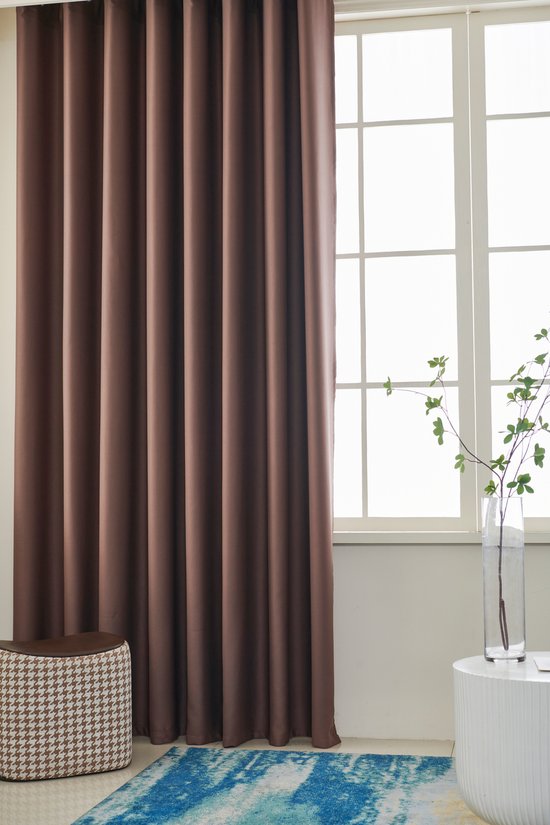 Maroyathome RUBEN - Gordijn - Verduisterend - met Ringen - kant en klaar - 288 x 180 cm - 288 cm breedte en 180 cm lengte - Donker Taupe - 1 Stuk