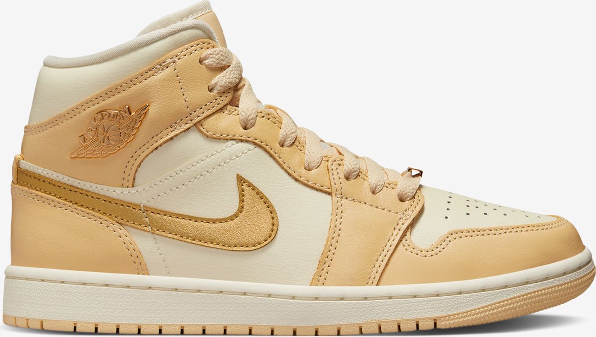 aj1 mid metallic gold